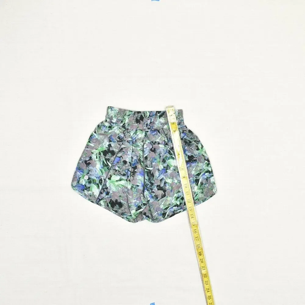 Lululemon Women Sweat Shorts Floral Gym Workout Polyester Multicolor Size 2